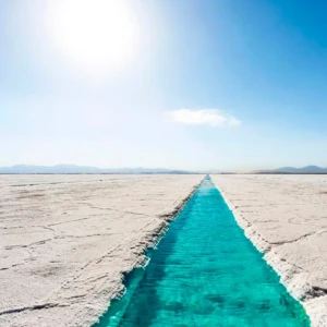 vista-ojos-de-sal-salinas-grandes-jujuy